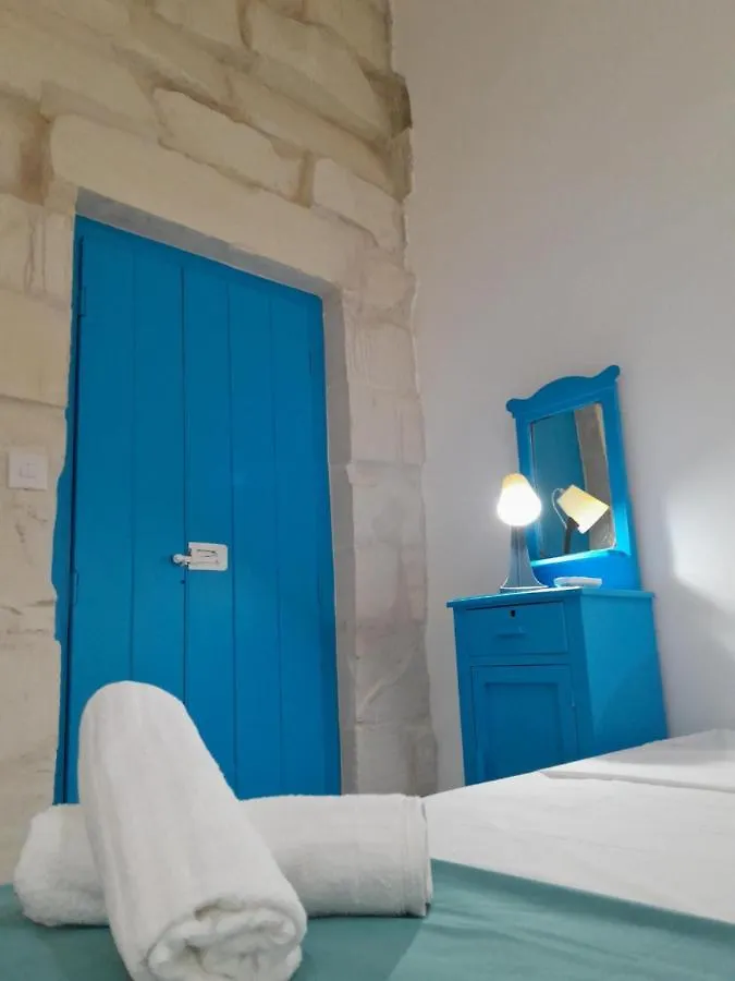 Limestone Suites Sliema Bed & Breakfast